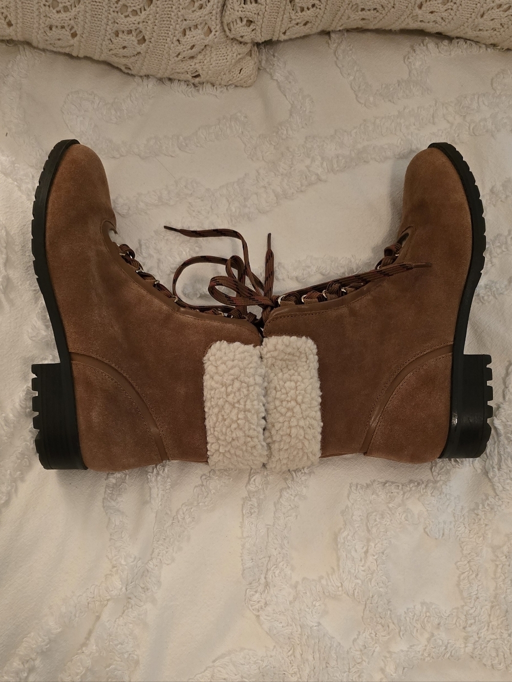 Crown & Ivy Women’s June Tan Suede Lace-Up Shearling Ankle Boots, Size 7.5 - Picture 4 of 10